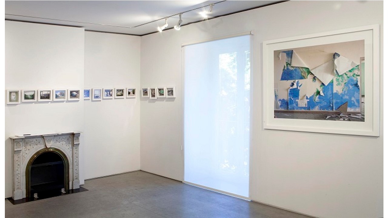 Vista de la exposición "Zonians" de Matias Costa en Galería Freijo, 2015.