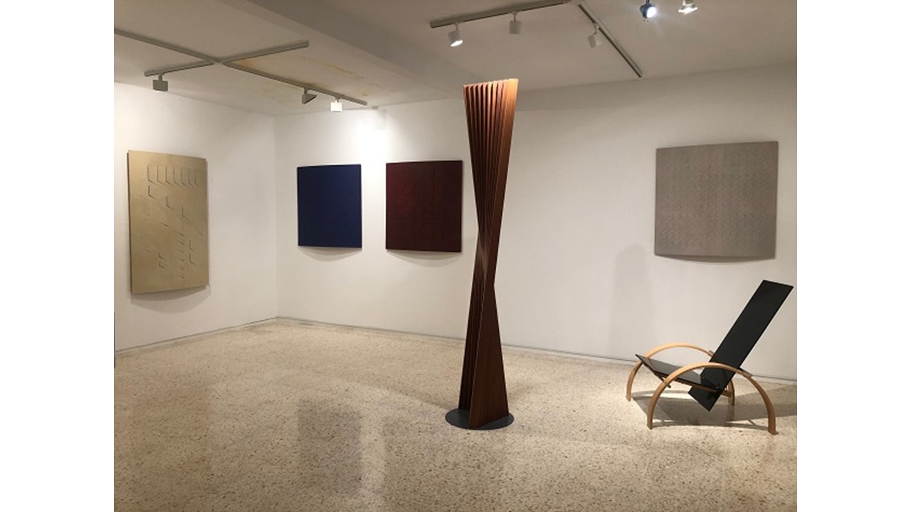 Installation view of "Shapes. Art and method".
