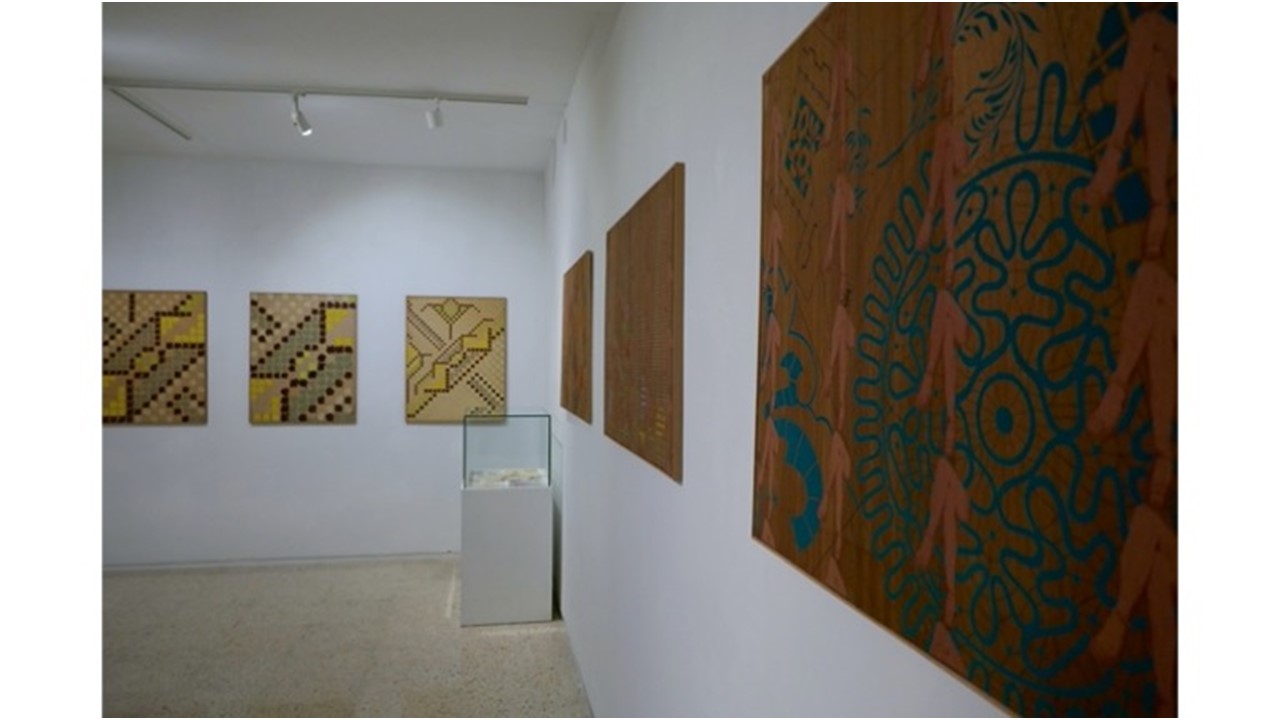 Vista de la exposición "S.L. Sus Labores (1974-1980)" de Ángela García Codoñer