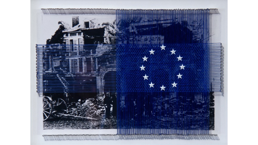 "La Gran Guerra 7", 1999. 36 x 46 x 7 cm.