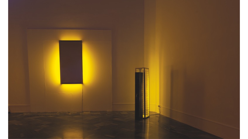 "Adorado lugar", 1988. Box and window.