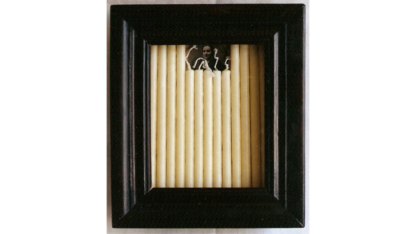 "Anonymous", 1990. 37 x 34 x 7 cm.