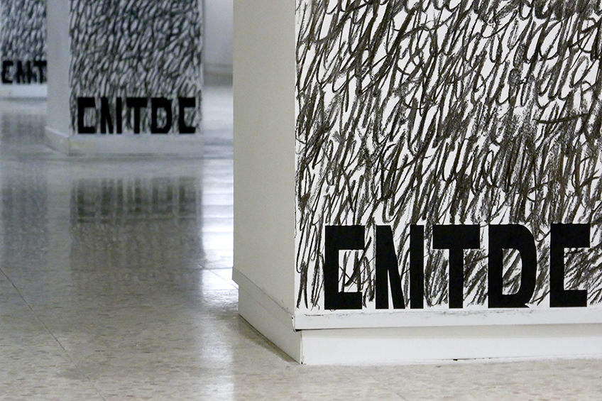 View of the site-specific installation "Espacios del ENTRE" at Freijo Gallery in 2021.