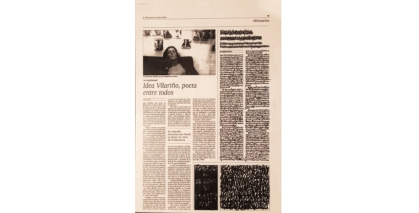 "A la memoria de Idea Vilariño", 2006-2020. Fotocopia reducida de una necrológica del periódico El País a tamaño DIN A4 intervenida con escritos ilegibles autocensurados y enmarcada en un portarretratos metálico de color negro. 31 x 22 cm.