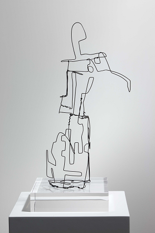 Character II, 1941. Iron wire. 40 x 21 x 15 cm.