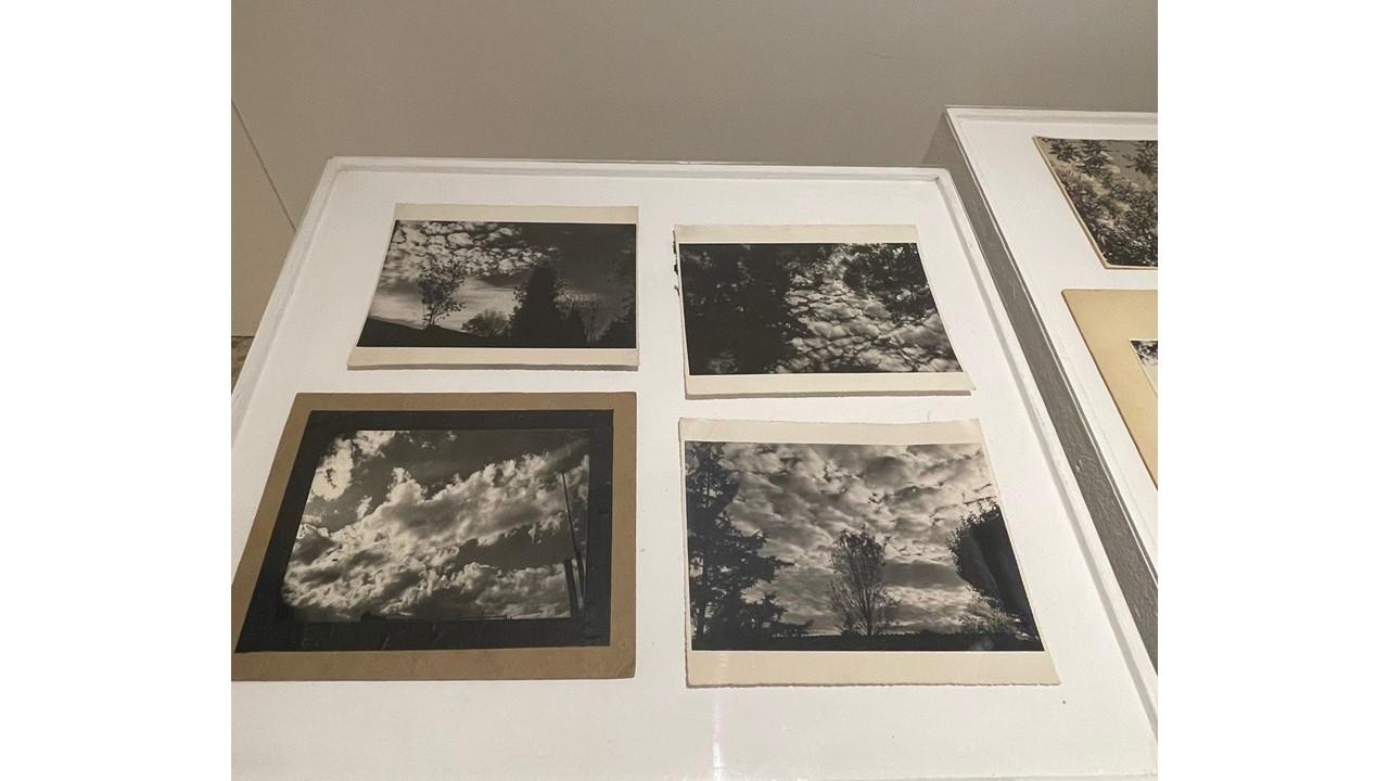 Vista de instalación. Fotografías vintage Fernández Balbuena. OFF PhotoEspaña 24.