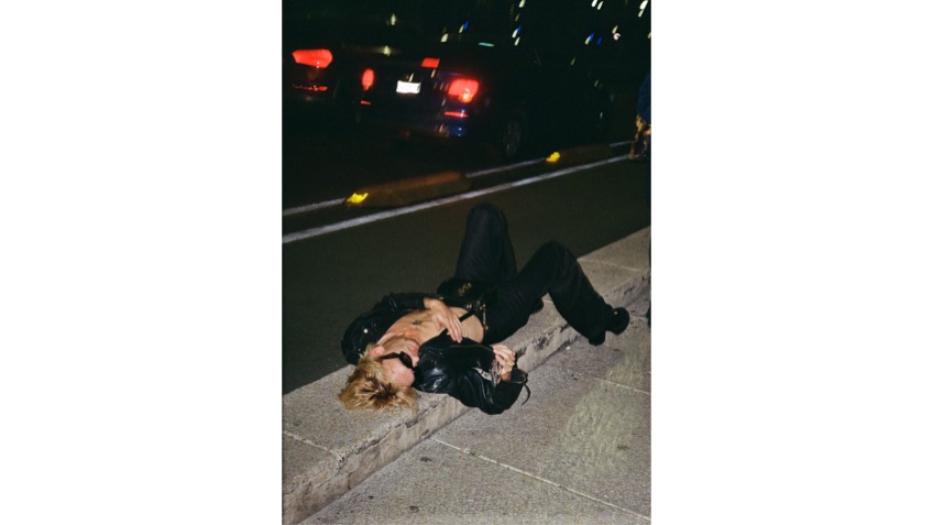 3 am, 2024. Ed. 1/3.