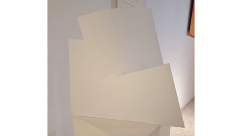 Juan Cuenca. "S/T", 2025, 49 x 44 x 22 cm