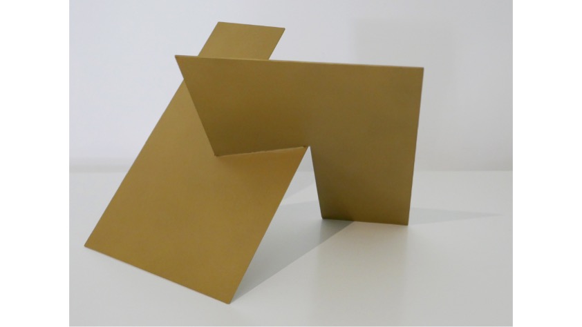 Juan Cuenca, "Pliegue", 2021, 23 x 29 x 26 cm