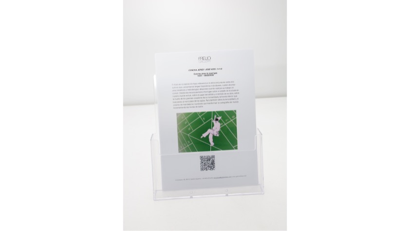 Installation view. Photo © Ale Lenoix.