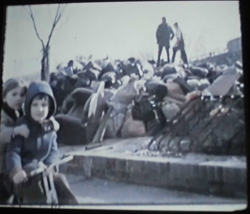 "La Poubelle, or it's a sort of disease II", 1970. Film 16 min 48 seg.