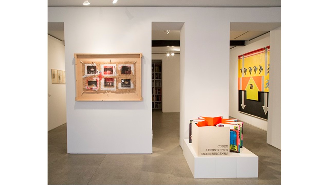 Vista de la exposición "Felipe Ehrenberg  67'  //  15'" en Galería Freijo en 2015.