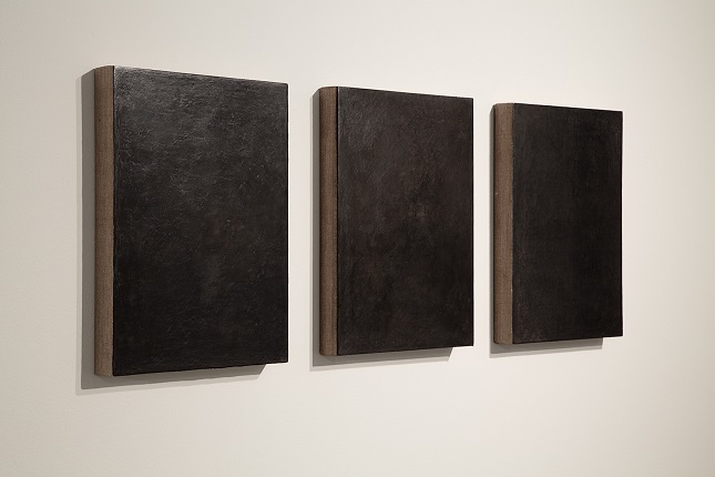 Untitled. 2014. Graphite, coal, gypsum, linen and cedar panel. 40 x 30 cm. each.