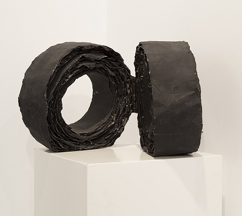 "Libro Rueda", 1989.  Pieza única. Libro-objeto, acrílico sobre papel. 27 x 50 x 25 cm