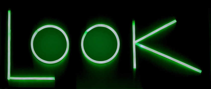 LOOK. 2016. Mini Led Neon Flex sobre plancha de acero. 31,3 x 75 x 3 cm. Ed. 1/5