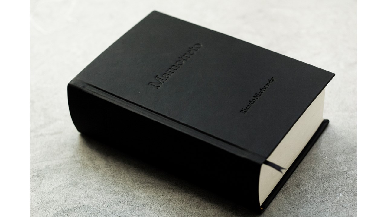 Mamotreto, 2017. Artist book. Unique piece.