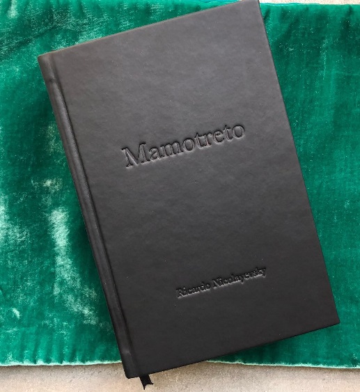 Mamotreto, 2017. Artist book. Unique piece. 21,8 x 14,5 x 7 cm. 1317 pages + 8 index.