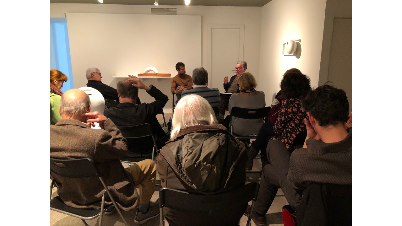 Talk during the opening between artist and architect Juan Cuenca and the artist and architect Nacho Carbó.