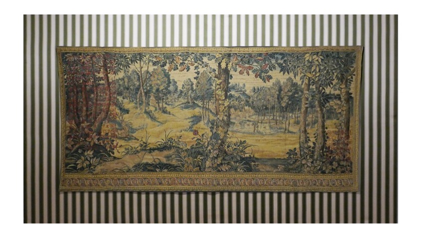 Meyer Vaisman, "Jardín Zen", 1990. Satén de seda y tinta sobre algodón. 147 x 260 x 5 cm.