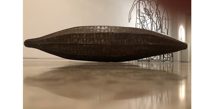Miguel Ángel Ríos. "Anagrama para la vida", 1990. Acero y pintura. 50 x 203 x 50 cm