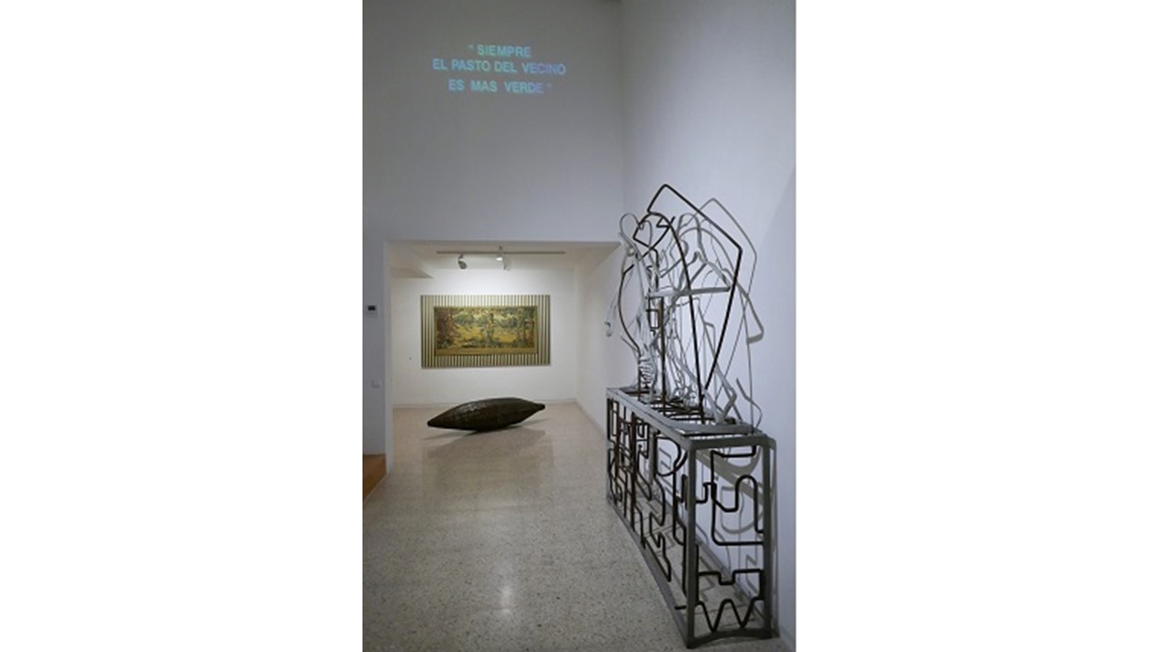 Vista de la exposición "Metáforas Latinoamericanas [dos]" en Galería Freijo, 2020.