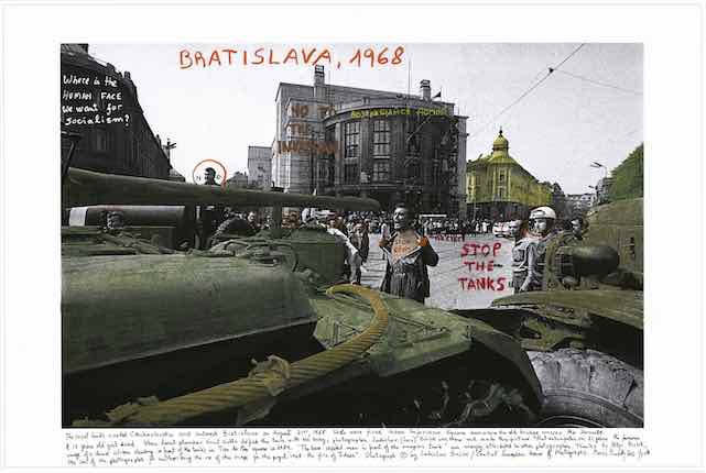 "Bratislava, 1968." From the series "1968: The Fire of Ideas", 2016. Black and white archival photograph © Ladislav Bielik, 1968, intervened with handwritten texts by the artist. Printed with hard pigment inks on Hahnemühle paper.
60 x 90 cm. Monotype. Ed. 7