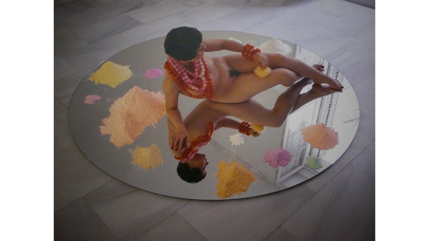 Ana Laura Aláez. "Creative Powder", 2001. Fotografía color. 100 x 133 cm.