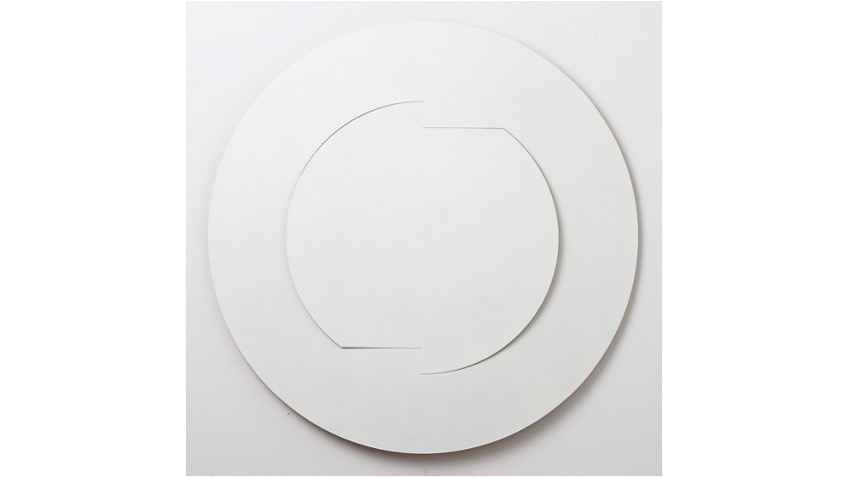 "G1", 2022. Stretched and oil-painted plywood
Diameter: 59 cm