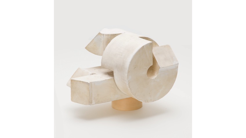 "Modular Sculpture 5 Untitled", 1974. Plaster. 13,5 x 15,5 x 21 cm. Freijo Gallery, 2022.