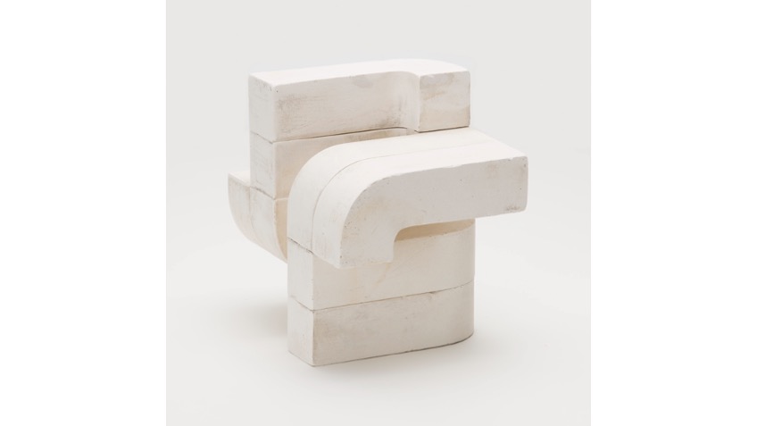 "Modular Sculpture 1 Untitled", 1973. Plaster. 18,5 x 14,5 x 18,5 cm. Freijo Gallery, 2022.