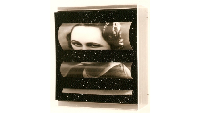 Pilar Lara. "The Universe is square (nº4)". 
1998. 44 x 44 x 20 cm