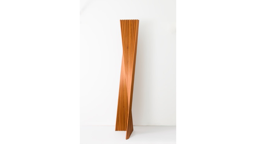 Juan Cuenca, "Sequoya", 2015. Sequoia wood. 240 x 42 x 37 cm