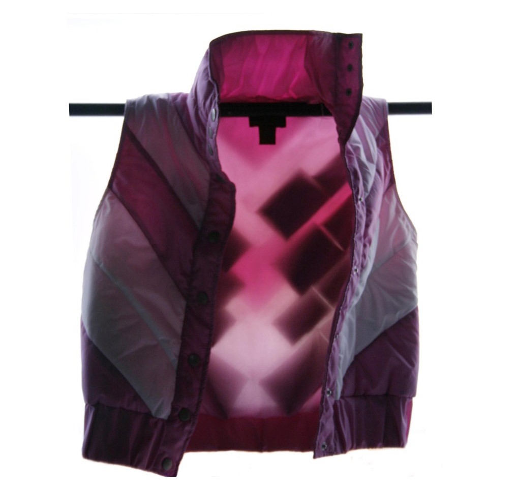 "24k Vest", 2006
Light box with vest inside
Courtesy MARCO