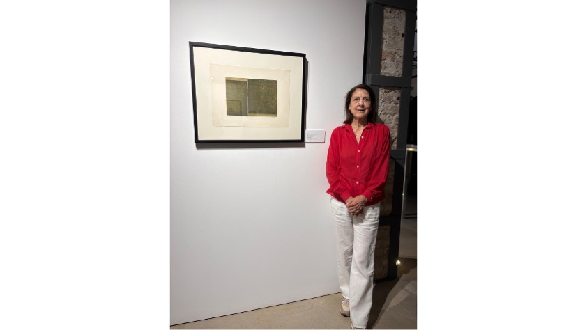 Águeda de la Pisa visiting the exhibition.